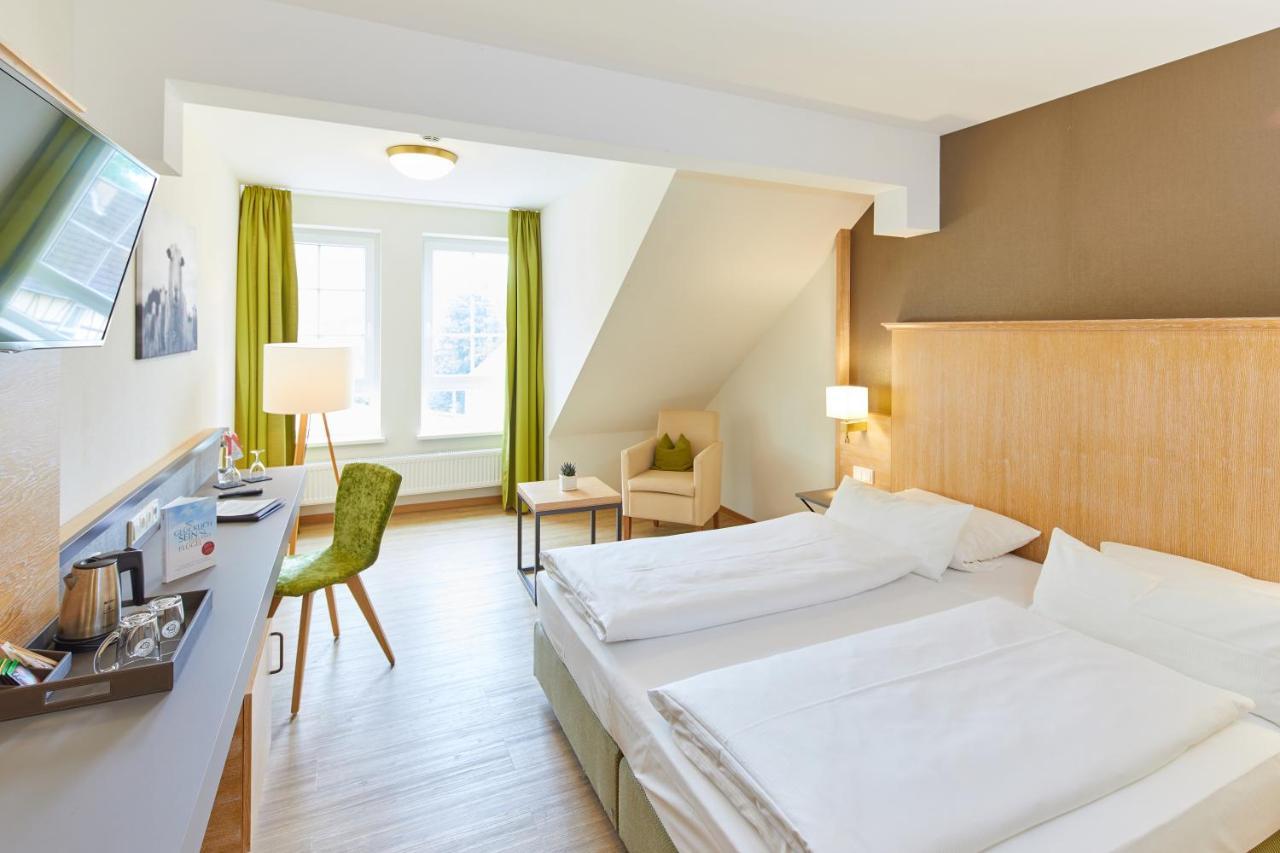 Landgasthof Hotel Hess Нойенштайн Экстерьер фото