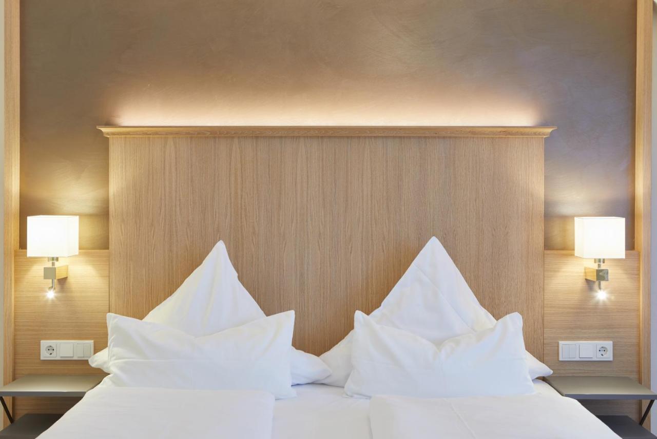 Landgasthof Hotel Hess Нойенштайн Экстерьер фото