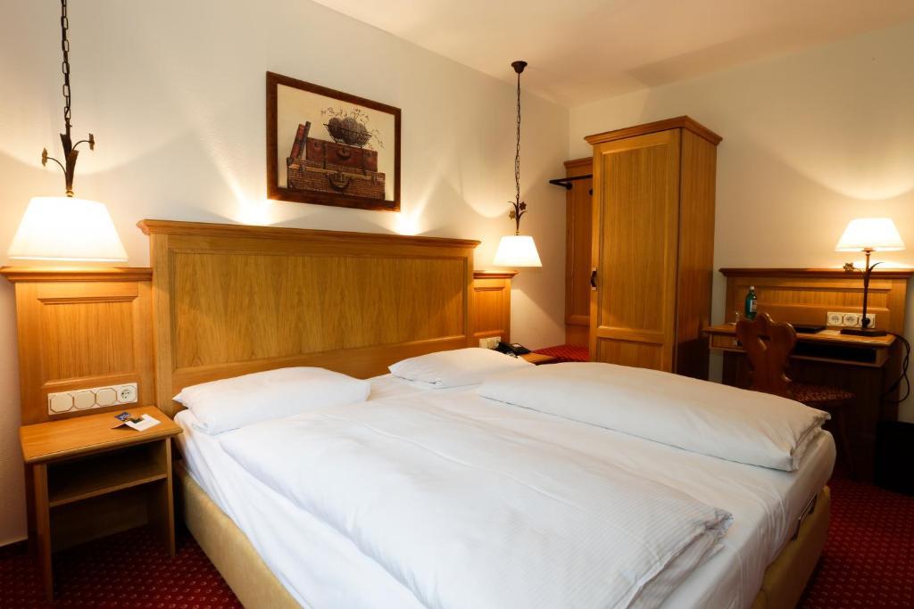 Landgasthof Hotel Hess Нойенштайн Номер фото